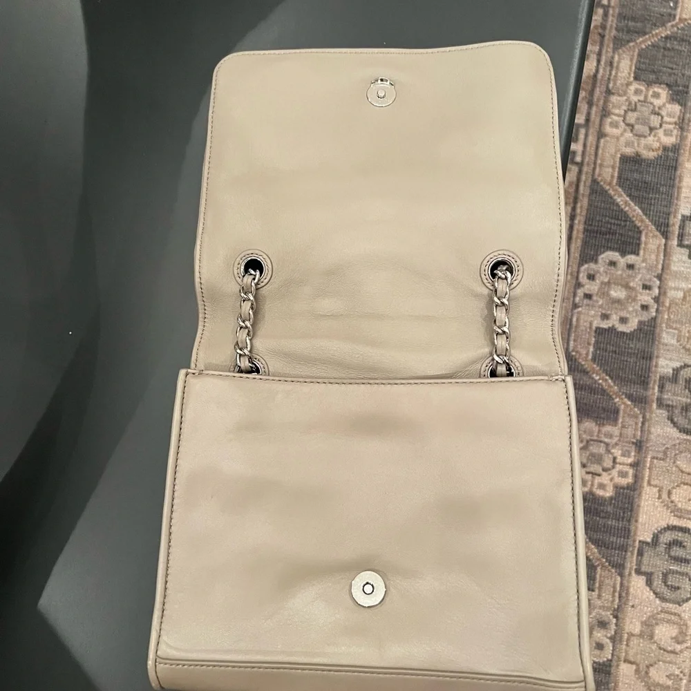 Tory Burch absolutely beautiful